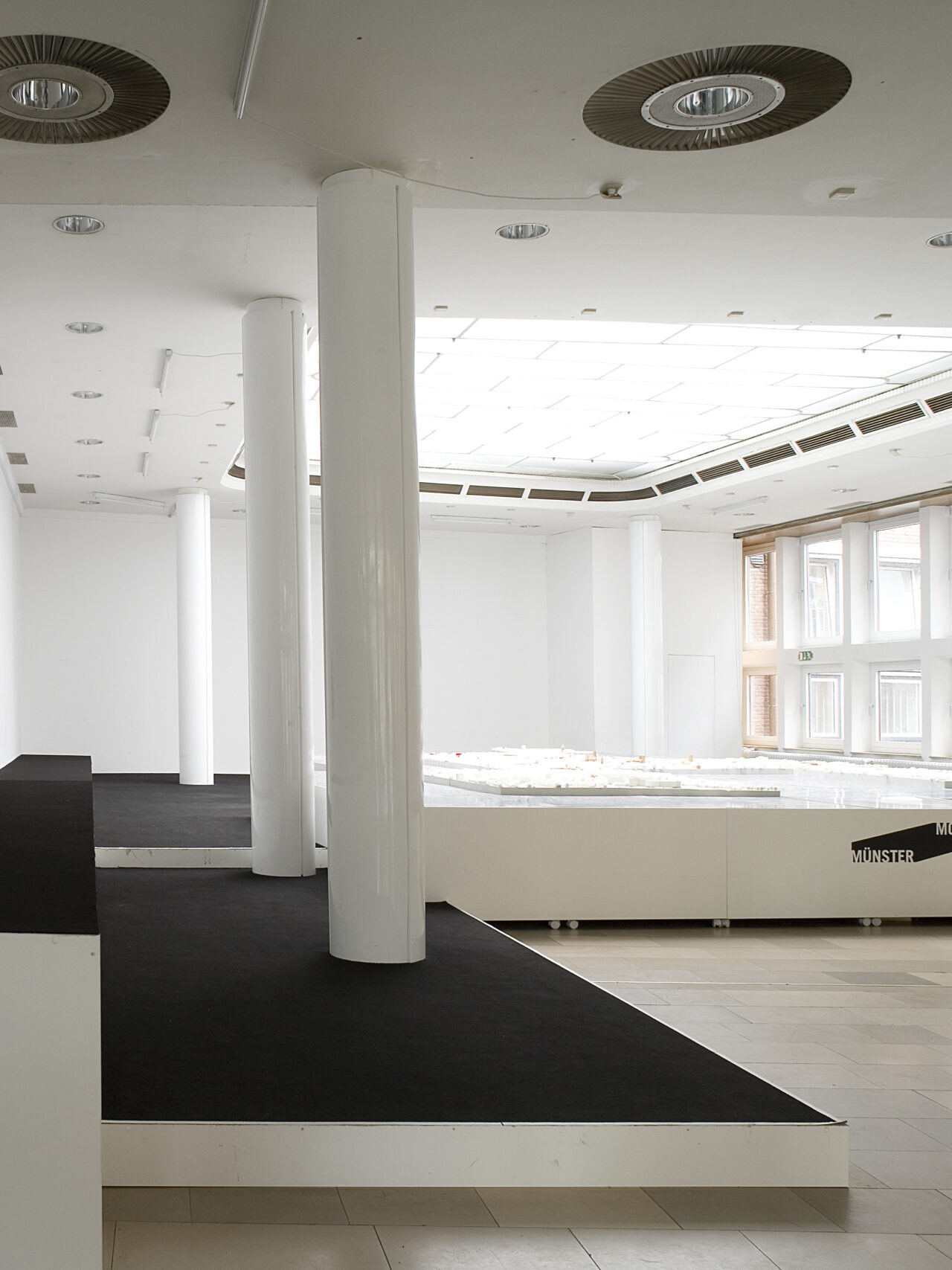Münster Modell: Ausstellung Nr. 6 - Stadthaussaal, 2008 - Foto: Roland Borgmann