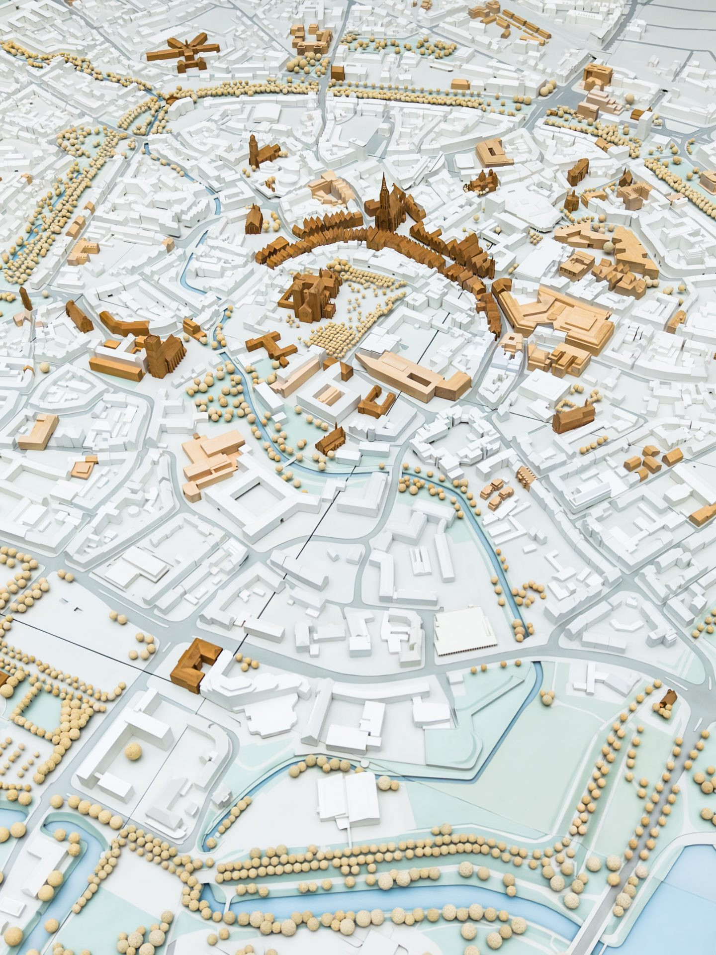 Der Ausschnitt des Münster-Modells in der Stadthausgalerie zeigt den Innenstadtbereich in einem Maßstab von 1:500. Foto: © Stadt Münster / Michael Lyra